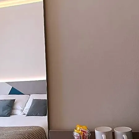 Hotel Honeycomb Rome